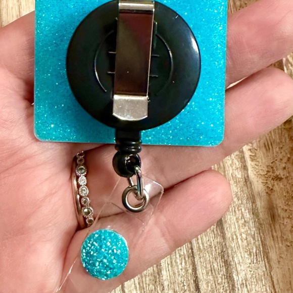 Western LVN Badge Reel - Picture 3 of 4